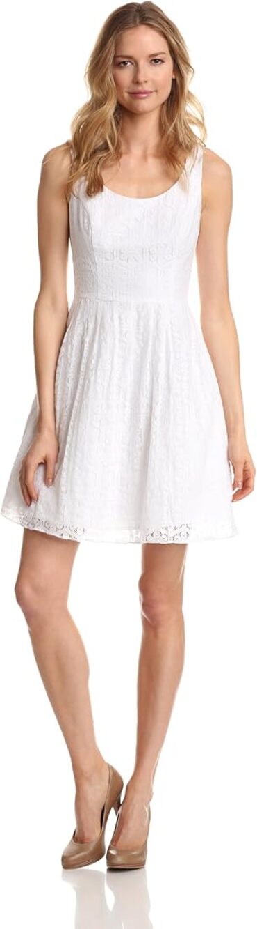 LILLY PULITZER Posey Dress in White FLIRTY FEMININE Size 4 Lace